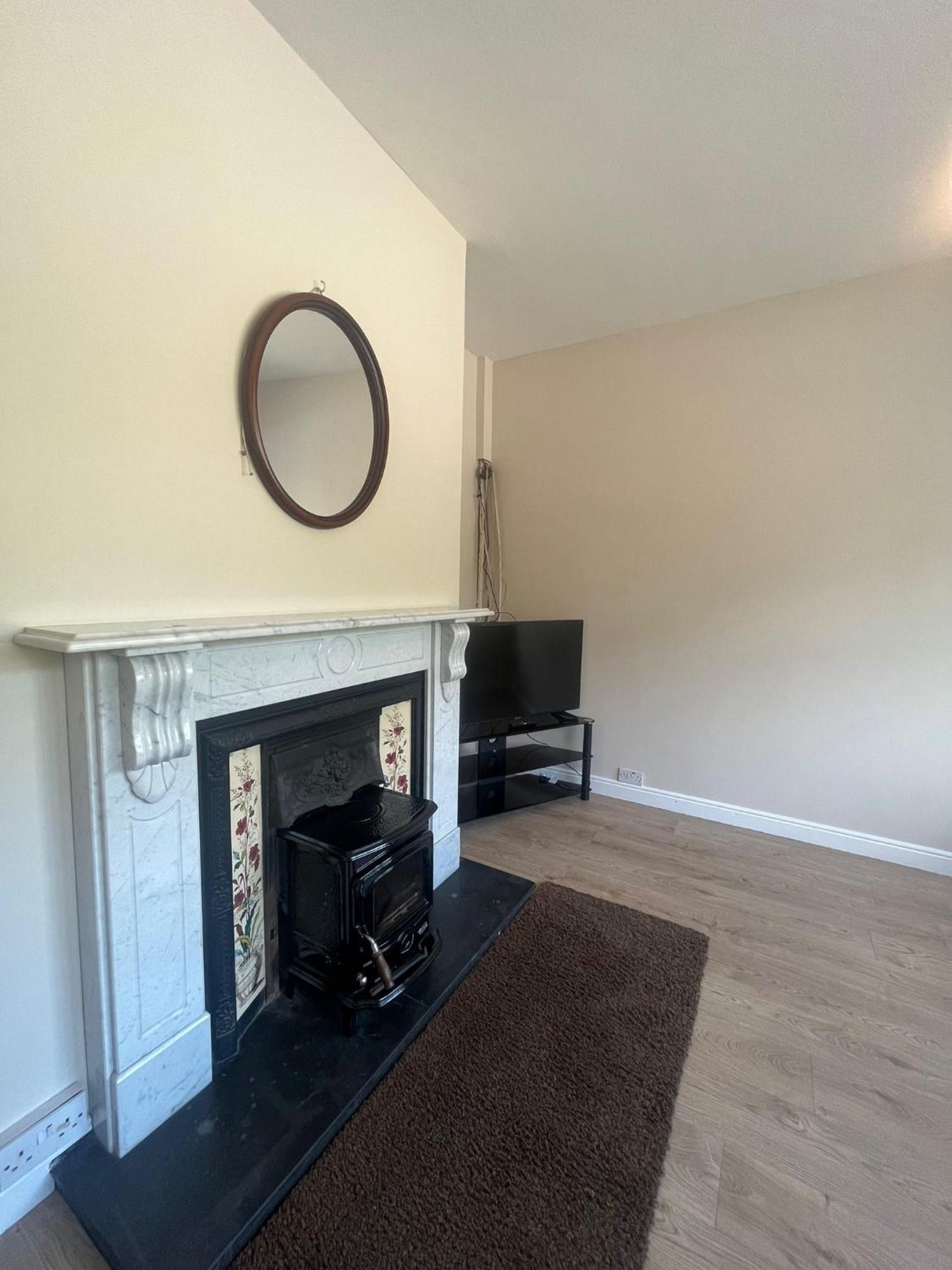 Yeats Lodge Self Catering Apartment And Bar Galway Bagian luar foto