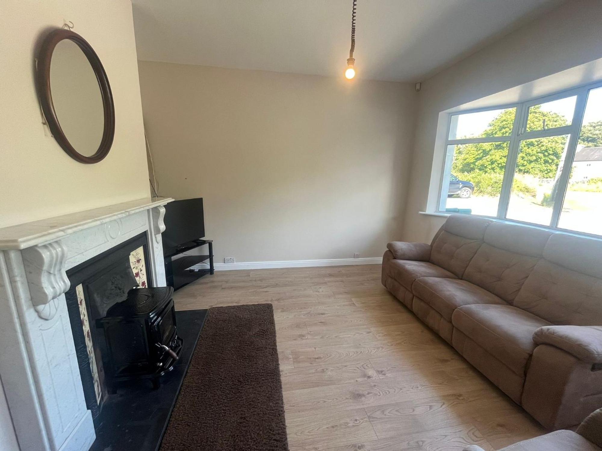 Yeats Lodge Self Catering Apartment And Bar Galway Bagian luar foto